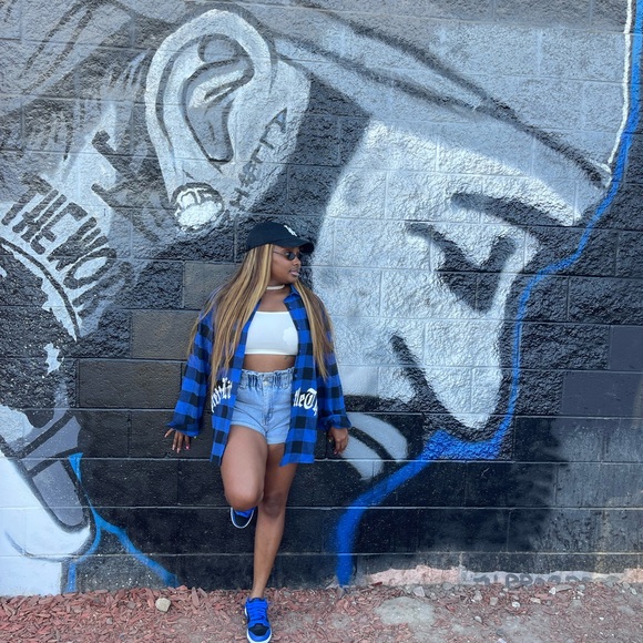 Oversized Flannel - Picture 2 of 3